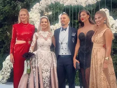 Щерката на Илиана и Наско с кралска сватба, Камата пя за младоженците (Подробности и много снимки)