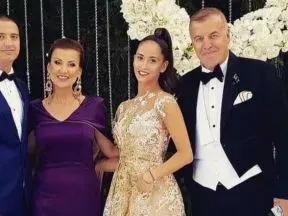 Щерката на Илиана и Наско с кралска сватба, Камата пя за младоженците (Подробности и много снимки)