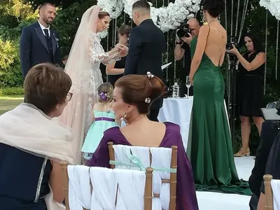 Щерката на Илиана и Наско с кралска сватба, Камата пя за младоженците (Подробности и много снимки)