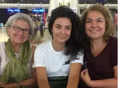 Щерката на Марта Вачкова учи в Португалия