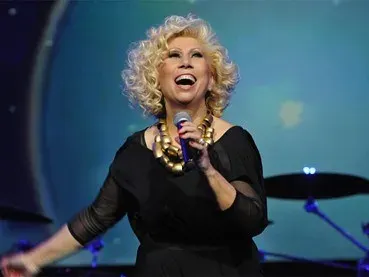 Силвия Кацарова сменя става като Ламбо