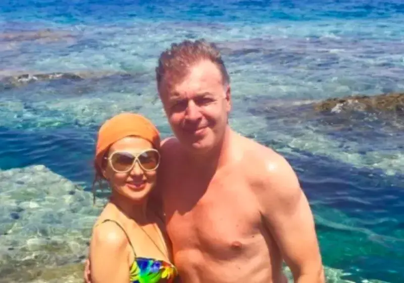 Сираков ревнува 56-годишната Илиана, забрани й снимките по бански