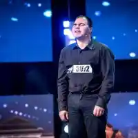 Слепият имитатор от „България търси талант” живее в мизерия за 30 лева