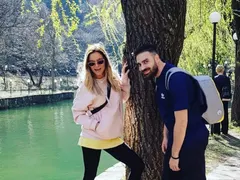 Тото от „Скандау” показа бременната си приятелка