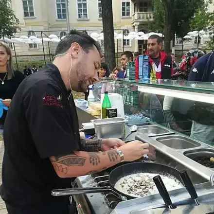 Трюфел фест 2019 в Угърчин събира хиляди любители на най-скъпата гъба в света този уикенд