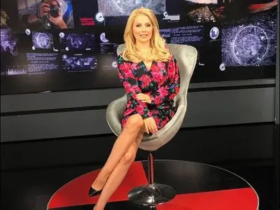 Венета Райкова се завърна у нас