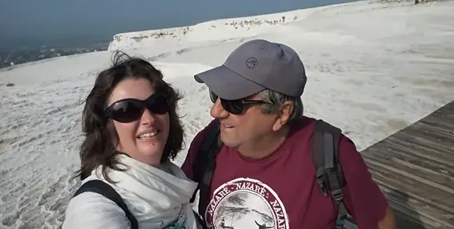 Влюбен до уши, бащата на Чочо Попйорданов тръгна да обикаля Земята (Снимки)