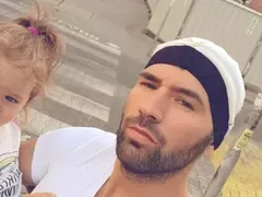 Наско Месечков не ще да гледа как излиза бебето