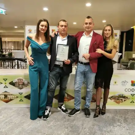 “103 Градуса Хотел и Спа” с престижно отличие