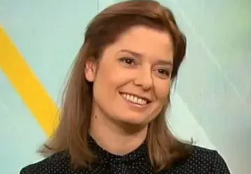 Алекс Сърчаджиева разказва живота си в спектакъл