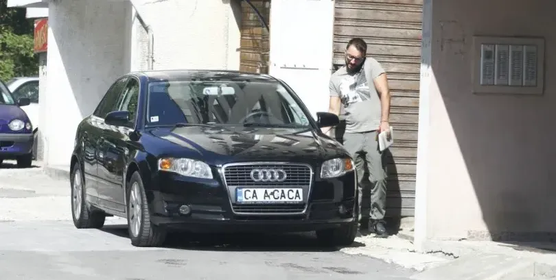 Антон Хекимян в див скандал със строители (Водещият скочи заради нередовен строеж)