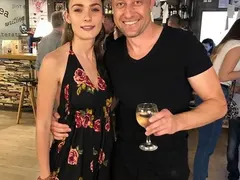 Бившият на Елеонора Манчева загражда млада актриса