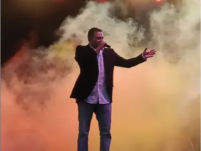 Борис Солтарийски трупа пачки от частни партита (Екс вокалистът на Слави през вечер на участие)