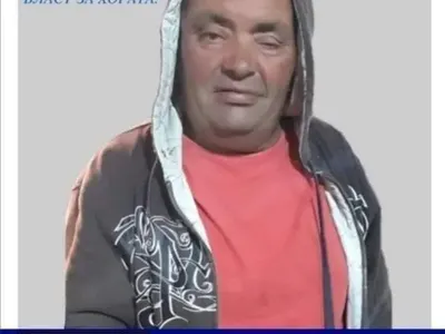 Брутално: Пошлост и вулгарни послания се леят от плакатите на мераклии за кметове (Галерия)