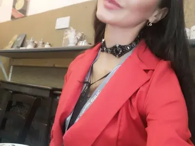 Д-р Полина Паньова представя най-новия хит в областта на неоперативната пластика -  пластичен масаж с лифтинг