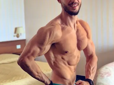 Д-р Тасев от „Откраднат живот” стана културист