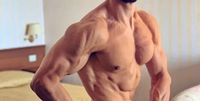 Д-р Тасев от „Откраднат живот” стана културист