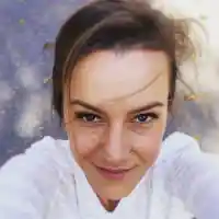 Дария Симеонова остави бебето на бабите (Актрисата се върна на работа)