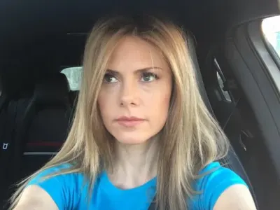 Деси Банова отново шофира след катастрофата