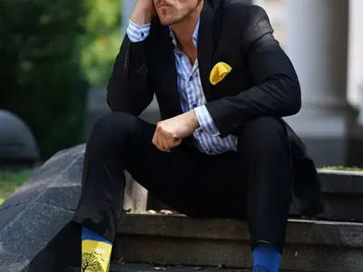 Димо Алексиев продава чорапи