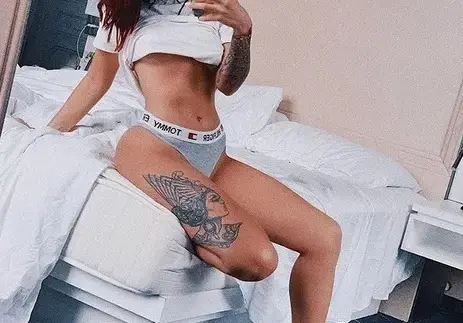 Диона обича да се снима без дрехи