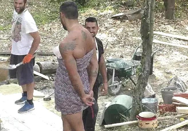 Джендър във „Фермата“!