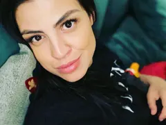 Две каки дундуркат бебето на Деси Цонева