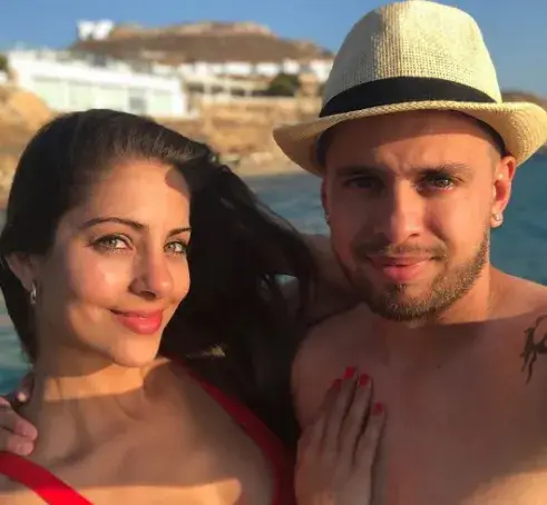 Гадже на Левски изоставено от секси гаджето си