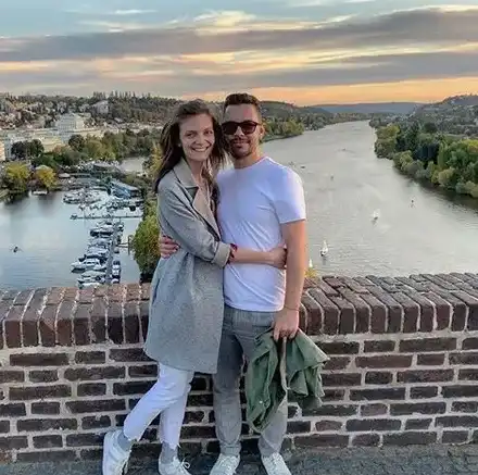 Гаджето на Нора Шопова я води в Прага за уикенда