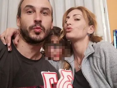 Грандиозна измама във „Фермата“!! „Влюбеният“ Краси крие годеница в Испания (Вижте снимки на ТАЙНОТО му семейство)