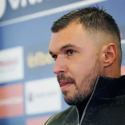 Хакери изнудват Божинов с откраднат профил, футболистът иска помощ от ГДБОП