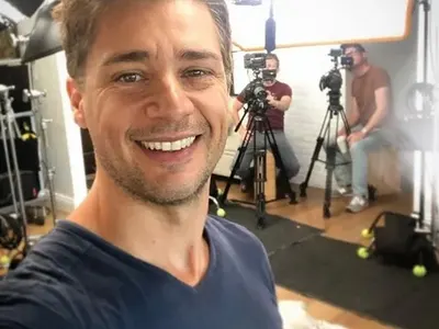 Холивуд се изсипа в дома на бившия на Соня Васи, Ананиев изкарва пари от близки на Кардашиян