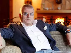 Христо Сираков верен 12 години на жена си