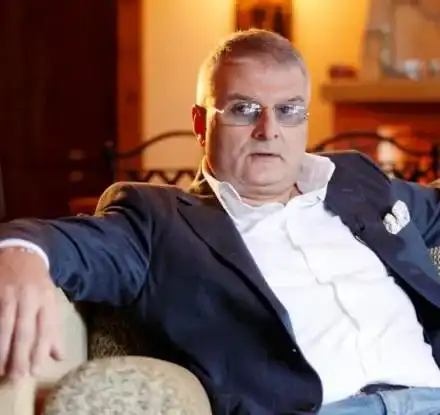 Христо Сираков верен 12 години на жена си