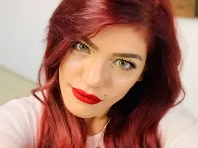 Жана Бергендорф е бременна, но май не знае (Подробности от първо лице)