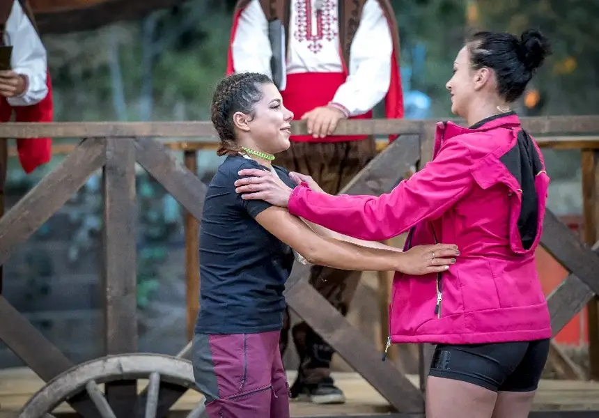 Киану Рийвс се обясни в любов на дуелистка във „Фермата“