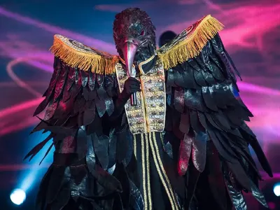 Кой се крие зад маската на Гарванът?