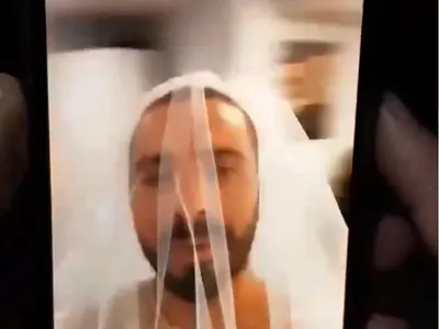 Куриоз! Гримьорът Цецо се прави на булка