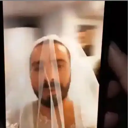 Куриоз! Гримьорът Цецо се прави на булка