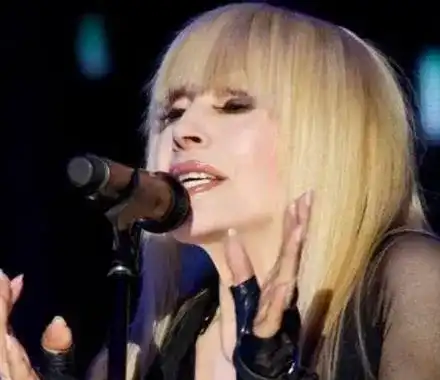 Лили лапва нов милион: Работете и ще изкарате пари! (862 000 лв. чисто спечели звездата през 2018 г.)