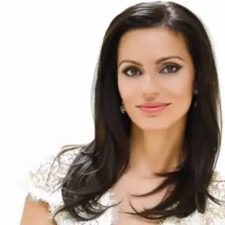 Линдарева става лектор