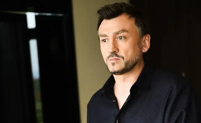 Любо Киров се раздели с по-младия си мъж: Писна ми да го издържам!