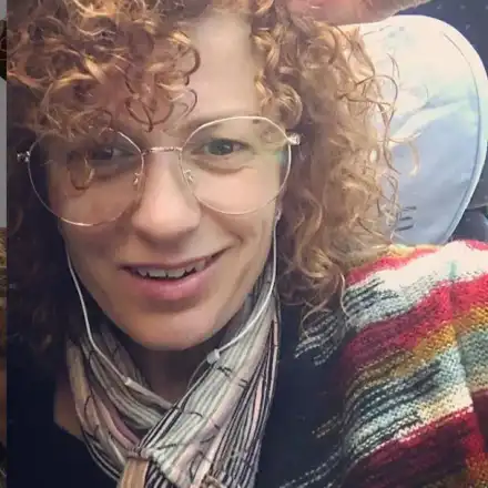 Люси Дяковска: Официално остарях!