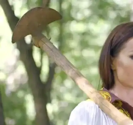 Мариана Маринова не различава платено момиче от модел