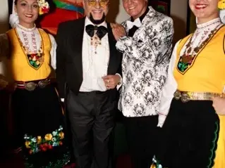 Мис Англия - дама на лорд Минчев за Българския бал в Лондон!