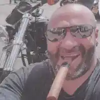 Митьо Крика оплешивя, пури и мотори са новата му страст