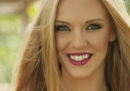 Натали Трифонова влиза във Фермата