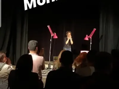 Николета Лозанова отиде на театър (Снимки)