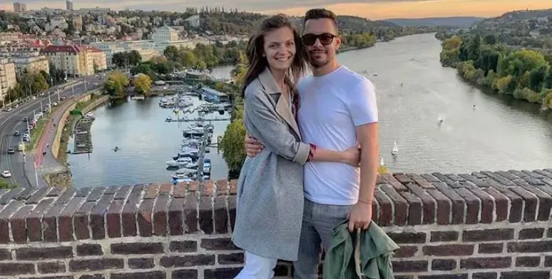 Нора Шопова с любовен романс в Европа