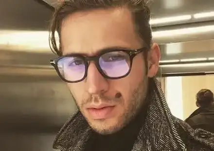 Папи Ханс: Винаги съм мислил, че изглеждам като г*з, самотен и тъжен човек съм!